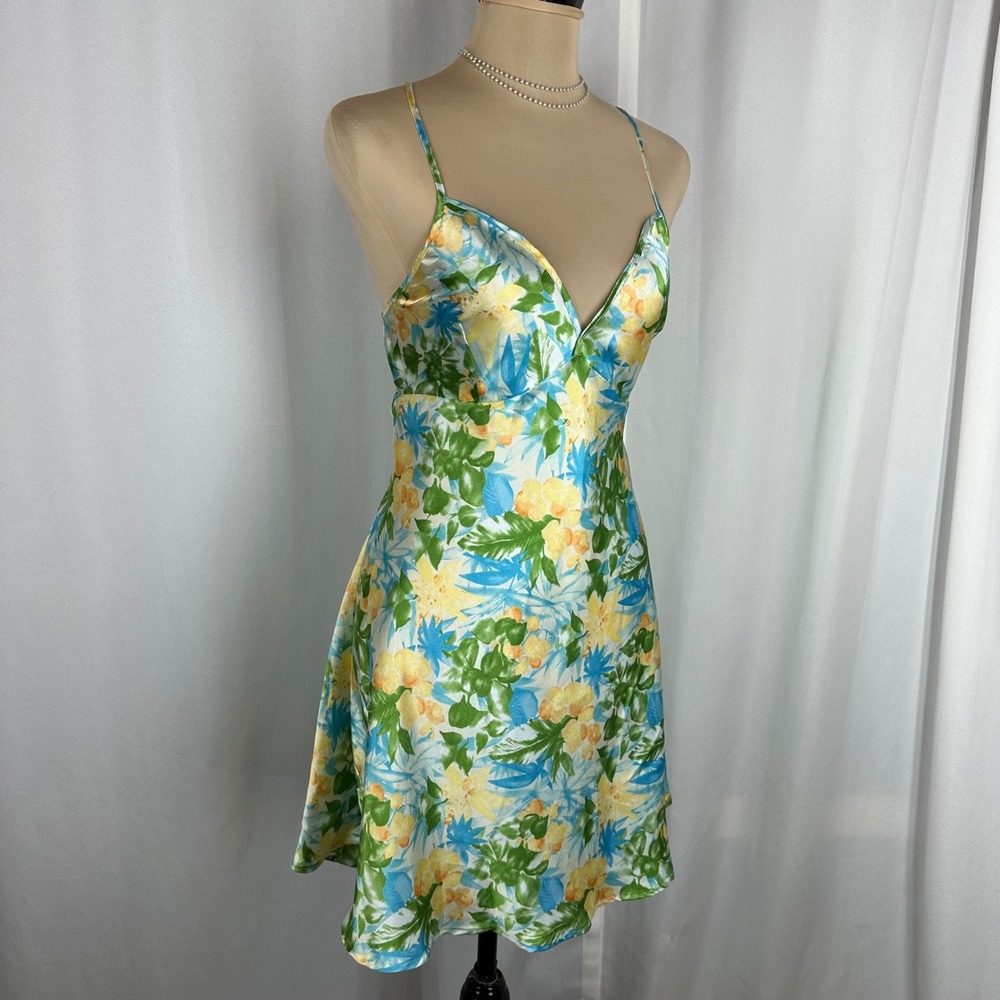 Secret Treasures Satin Floral Chemise Nightgown Dress Size M Tropical Slip‎